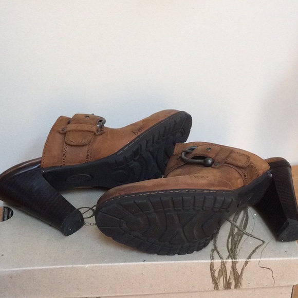 Born Concept Distressed Tan Leather 4” Mules - Picture 7 of 8